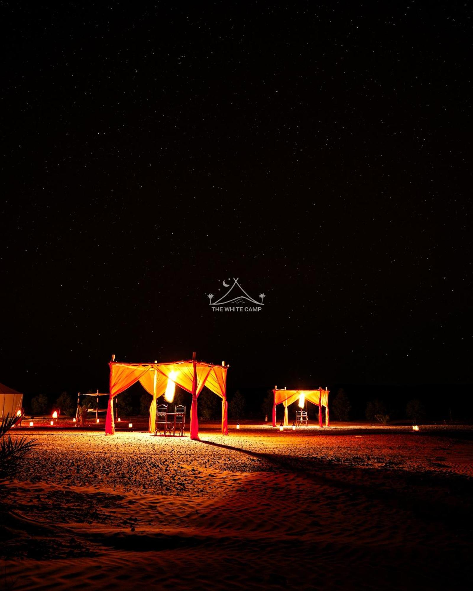 The White Camp - Your Merzouga Luxury Desert Camp & Erg Chebbi Dunes Camel Riding エクステリア 写真
